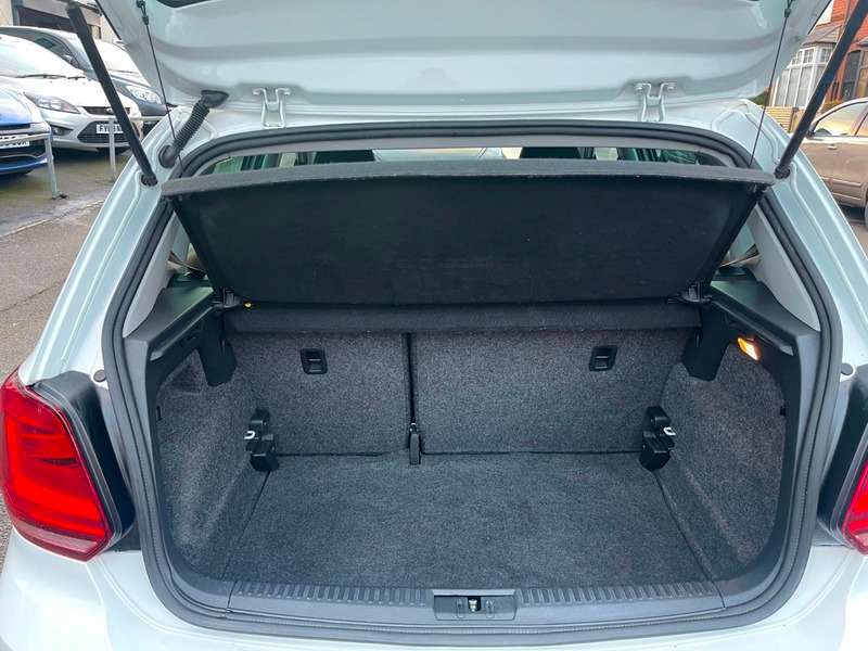 null VOLKSWAGEN POLO null VOLKSWAGEN POLO