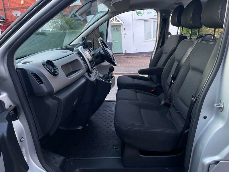 2017 RENAULT TRAFIC 2017 RENAULT TRAFIC