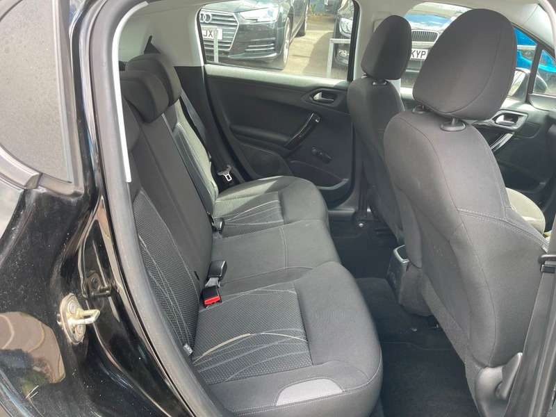 2012 PEUGEOT 208 2012 PEUGEOT 208