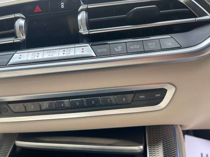 null BMW X5 null BMW X5