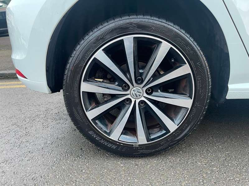 null VOLKSWAGEN POLO null VOLKSWAGEN POLO