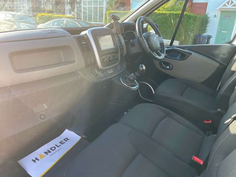 2019 NISSAN NV300 2019 NISSAN NV300