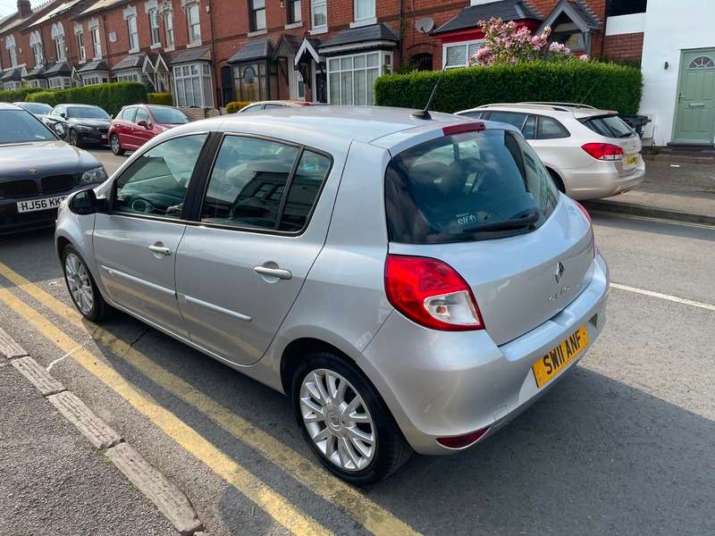 2011 RENAULT CLIO 2011 RENAULT CLIO