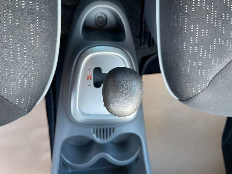 2011 PEUGEOT 107 2011 PEUGEOT 107