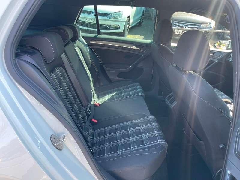 2019 VOLKSWAGEN GOLF 2019 VOLKSWAGEN GOLF