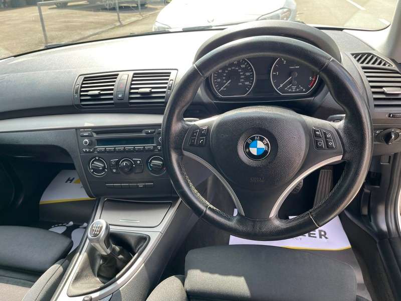 2011 BMW 1 SERIES 2011 BMW 1 SERIES