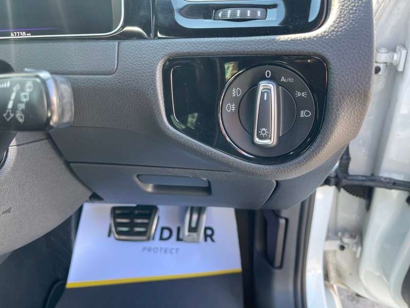 2019 VOLKSWAGEN GOLF 2019 VOLKSWAGEN GOLF