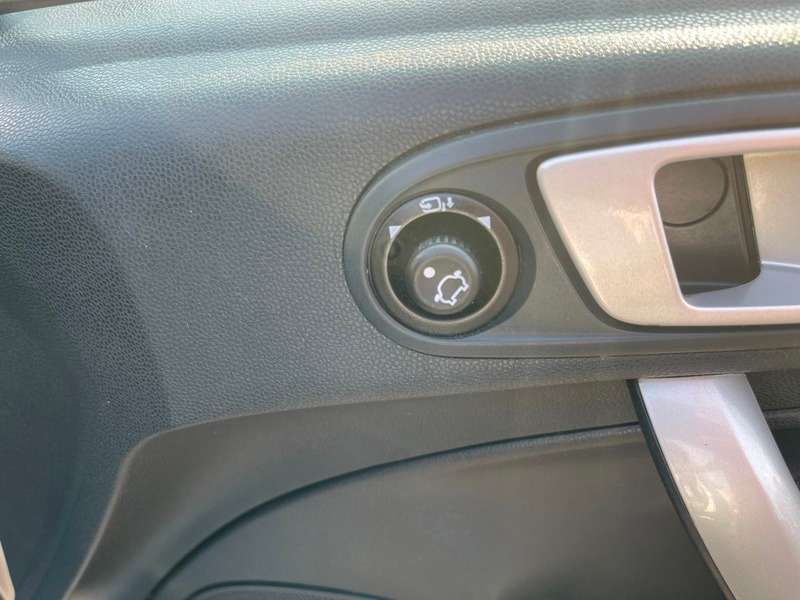 2012 FORD FIESTA 2012 FORD FIESTA