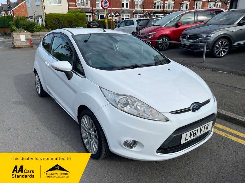 A 2011 FORD FIESTA TITANIUM A 2011 FORD FIESTA TITANIUM