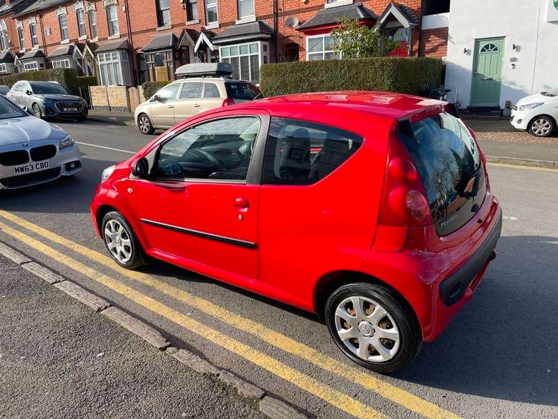 2011 PEUGEOT 107 2011 PEUGEOT 107