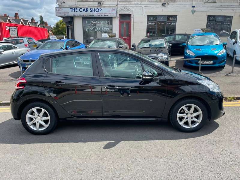 2012 PEUGEOT 208 2012 PEUGEOT 208