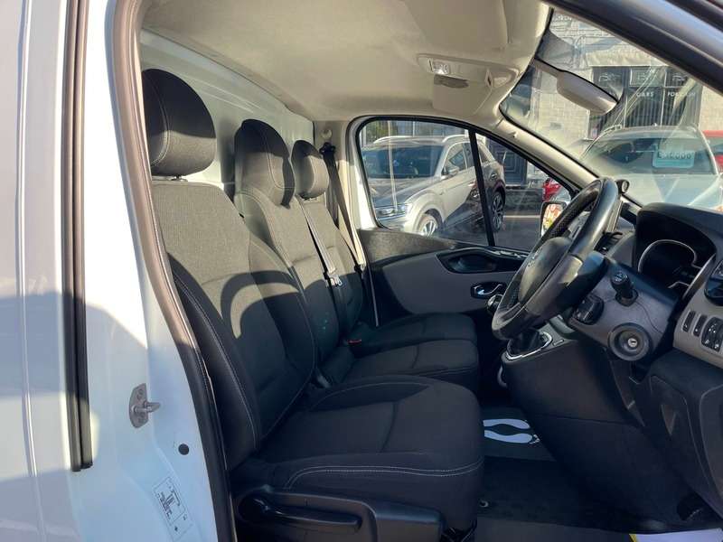 2019 NISSAN NV300 2019 NISSAN NV300