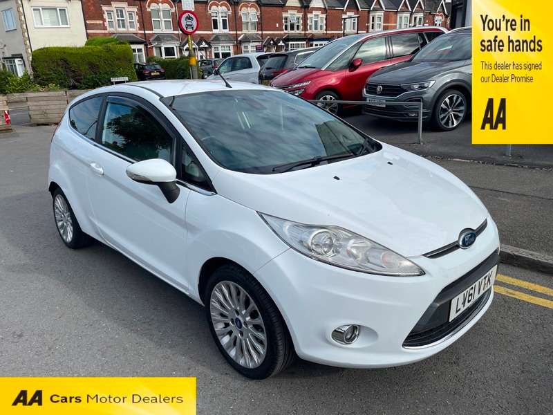 A 2011 FORD FIESTA TITANIUM A 2011 FORD FIESTA TITANIUM