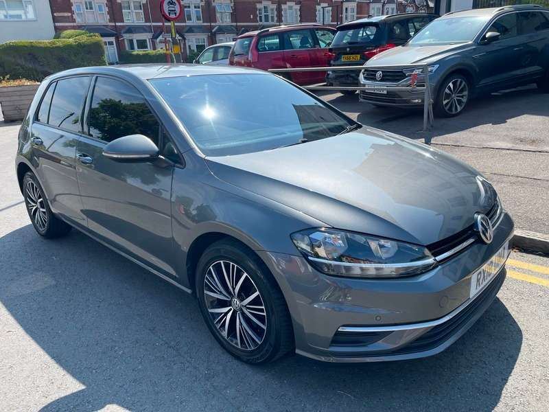 A 2018 VOLKSWAGEN GOLF SE NAVIGATION TDI BLUEMOTION TECHNOLOGY DSG A 2018 VOLKSWAGEN GOLF SE NAVIGATION TDI BLUEMOTION TECHNOLOGY DSG