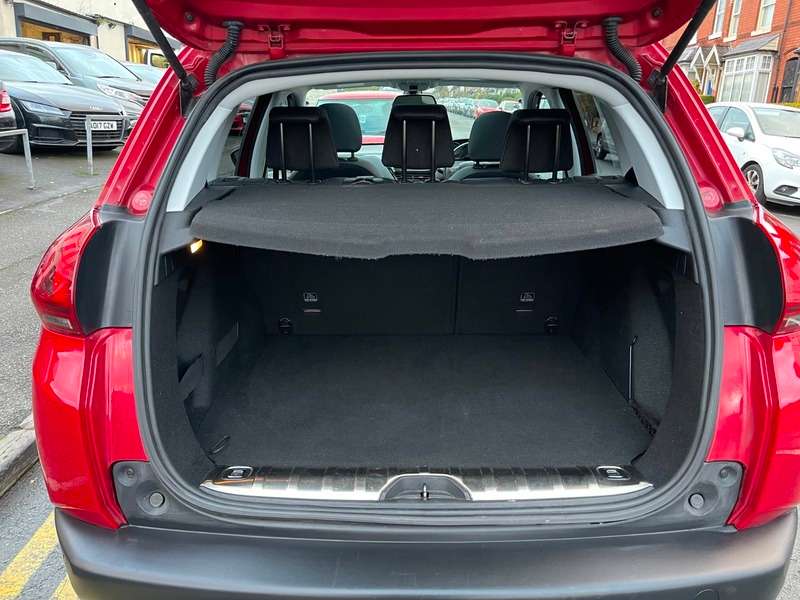 2017 PEUGEOT 2008 2017 PEUGEOT 2008