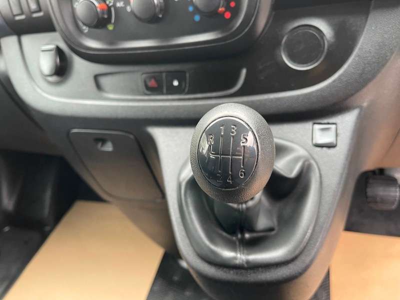 2017 VAUXHALL VIVARO 2017 VAUXHALL VIVARO