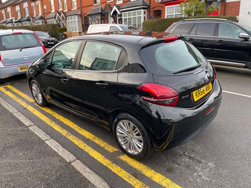 2018 PEUGEOT 208 2018 PEUGEOT 208