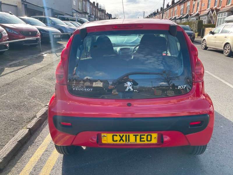 2011 PEUGEOT 107 2011 PEUGEOT 107
