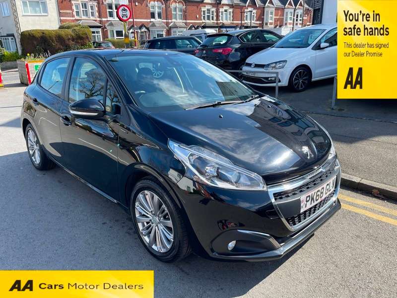 A 2018 PEUGEOT 208 S/S SIGNATURE A 2018 PEUGEOT 208 S/S SIGNATURE