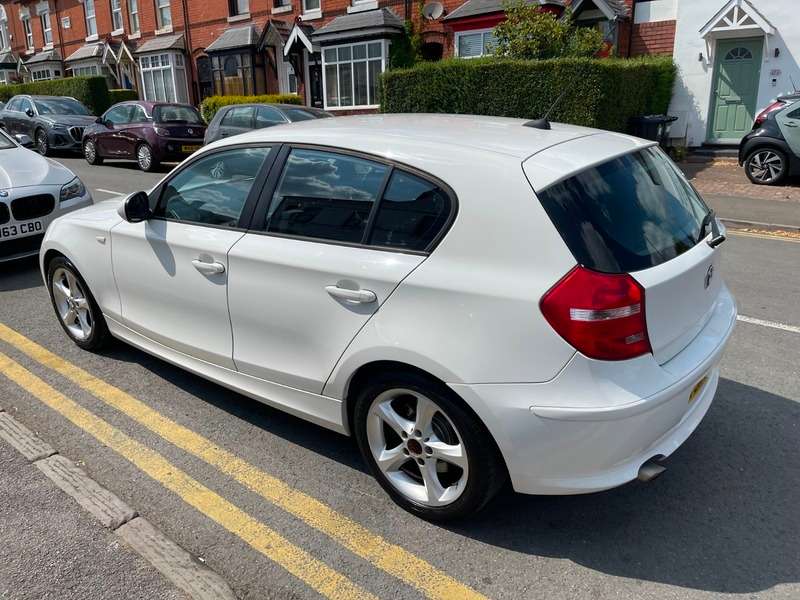 2011 BMW 1 SERIES 2011 BMW 1 SERIES