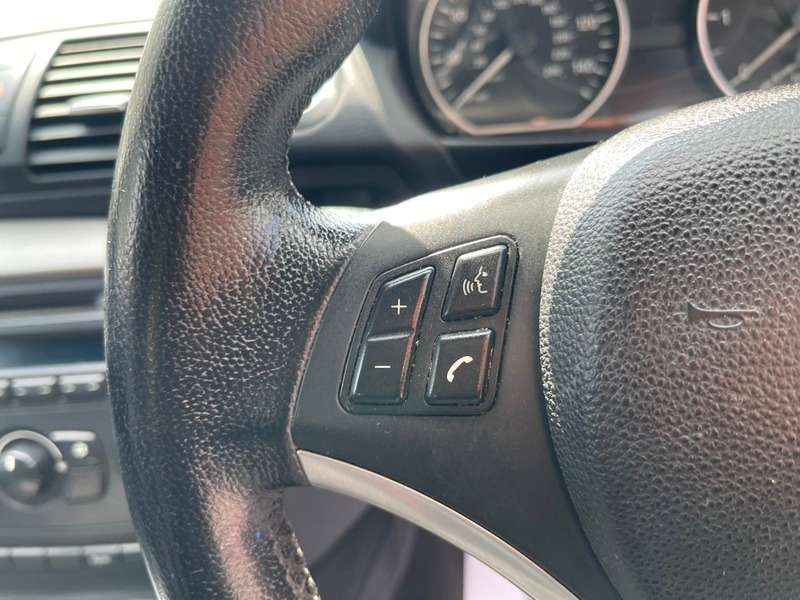 2011 BMW 1 SERIES 2011 BMW 1 SERIES