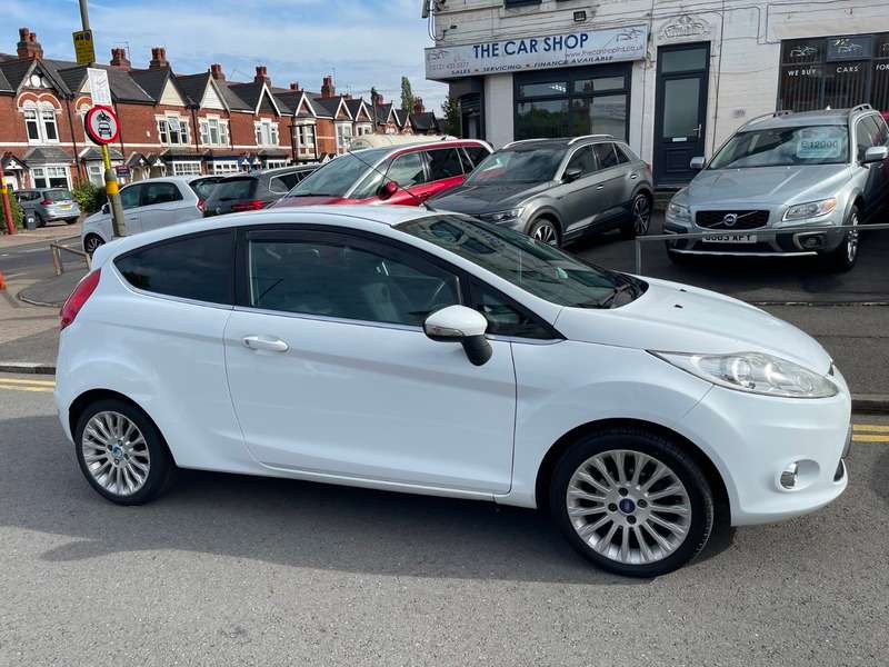 2011 FORD FIESTA 2011 FORD FIESTA