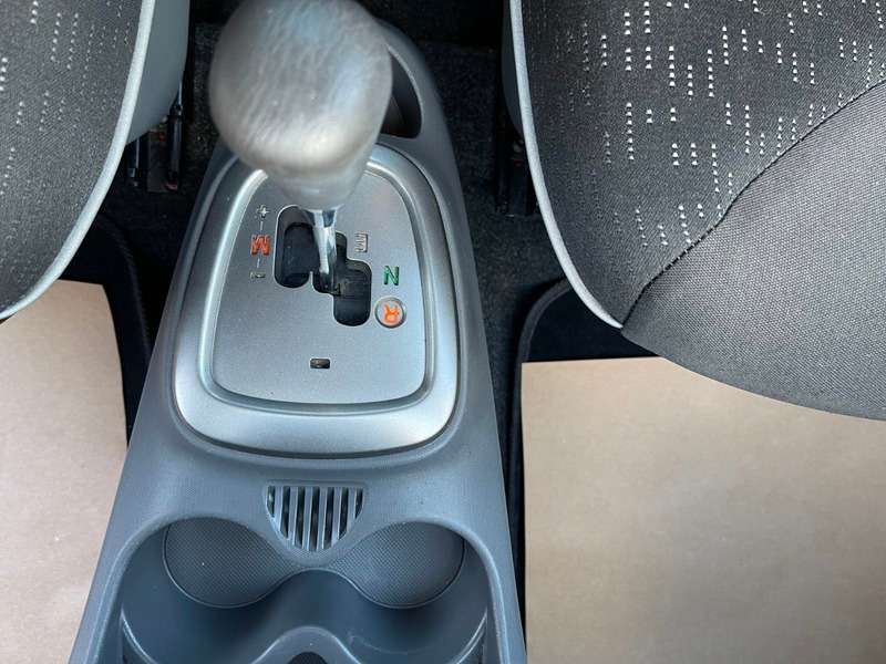 2011 PEUGEOT 107 2011 PEUGEOT 107