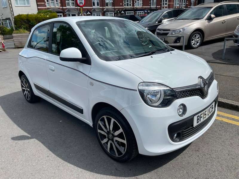 A 2015 RENAULT TWINGO DYNAMIQUE SCE S/S A 2015 RENAULT TWINGO DYNAMIQUE SCE S/S