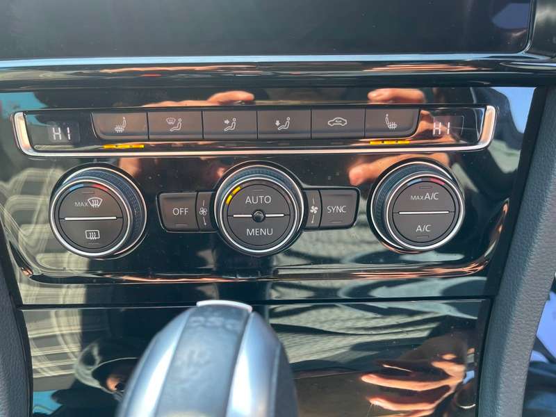 2019 VOLKSWAGEN GOLF 2019 VOLKSWAGEN GOLF