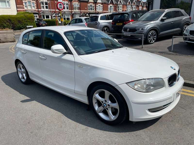 A 2011 BMW 1 SERIES 118d SPORT A 2011 BMW 1 SERIES 118d SPORT