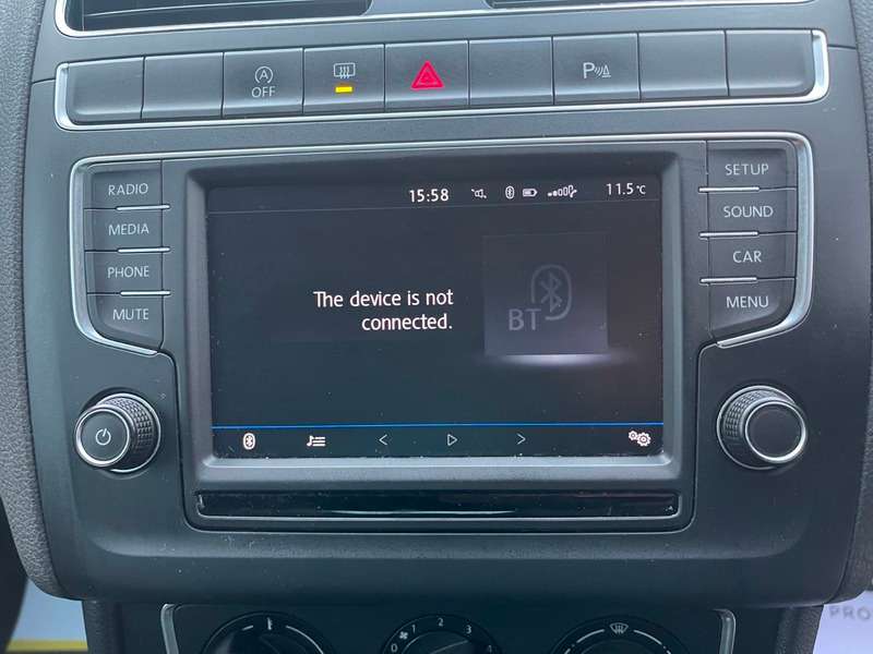 null VOLKSWAGEN POLO null VOLKSWAGEN POLO