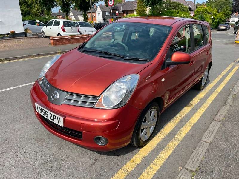 A 2006 NISSAN NOTE SE A 2006 NISSAN NOTE SE