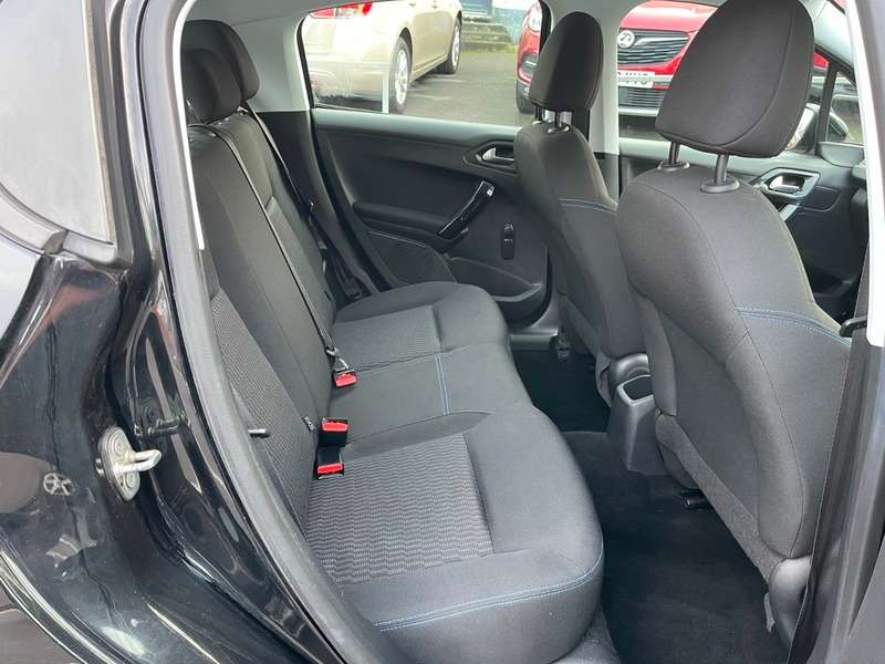 2018 PEUGEOT 208 2018 PEUGEOT 208