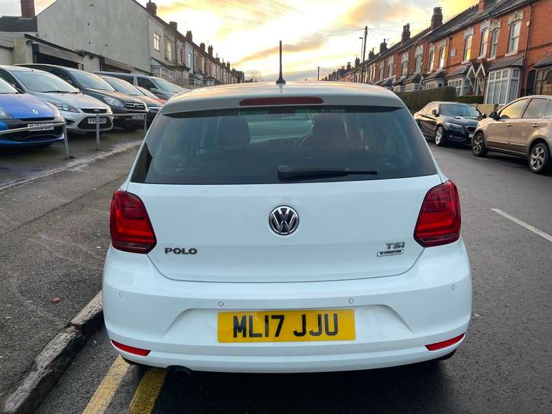 null VOLKSWAGEN POLO null VOLKSWAGEN POLO