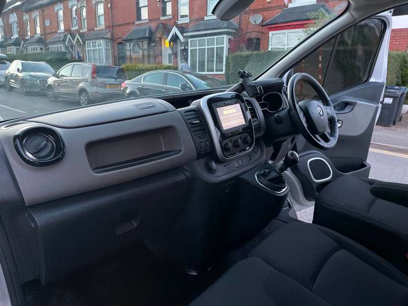 2017 RENAULT TRAFIC 2017 RENAULT TRAFIC