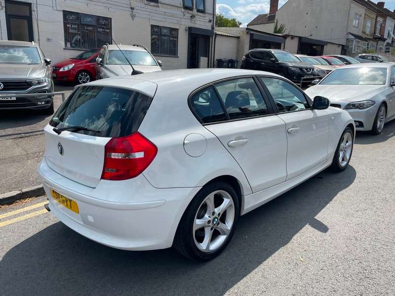 2011 BMW 1 SERIES 2011 BMW 1 SERIES