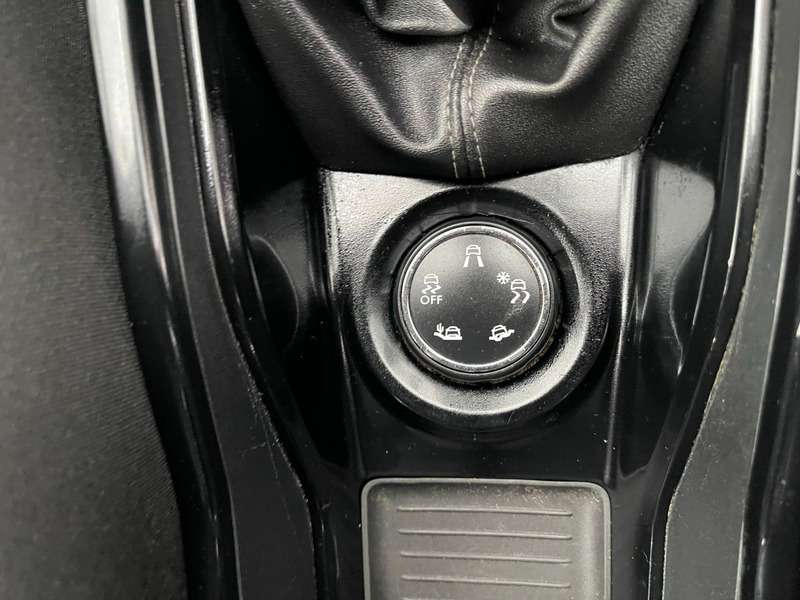 2018 PEUGEOT 2008 2018 PEUGEOT 2008