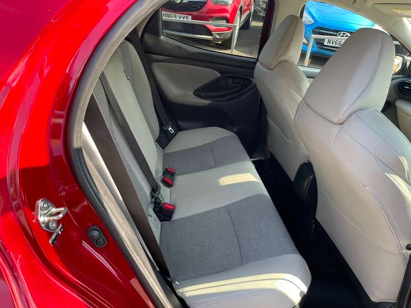 2021 TOYOTA YARIS 2021 TOYOTA YARIS