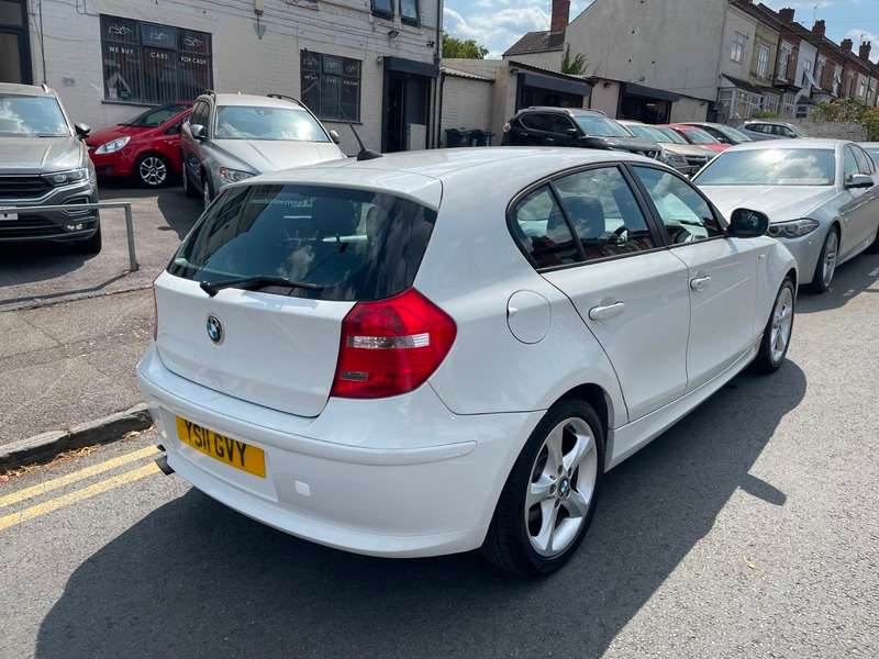 2011 BMW 1 SERIES 2011 BMW 1 SERIES