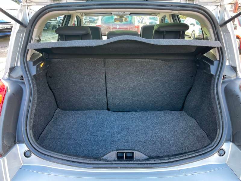 2006 RENAULT MEGANE 2006 RENAULT MEGANE