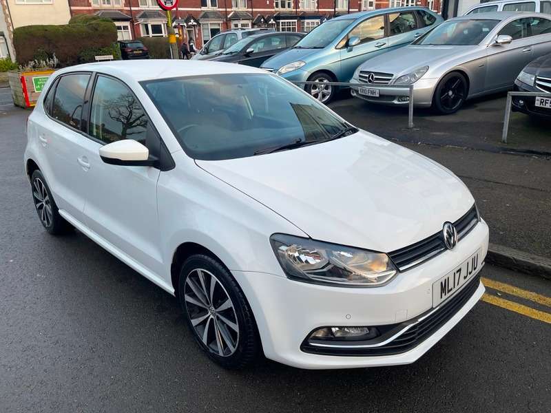 null VOLKSWAGEN POLO null VOLKSWAGEN POLO