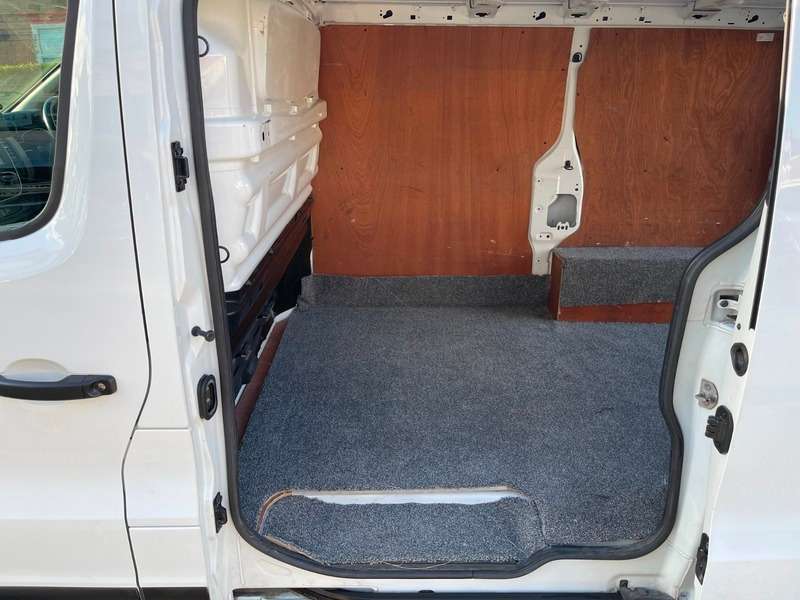 2019 NISSAN NV300 2019 NISSAN NV300