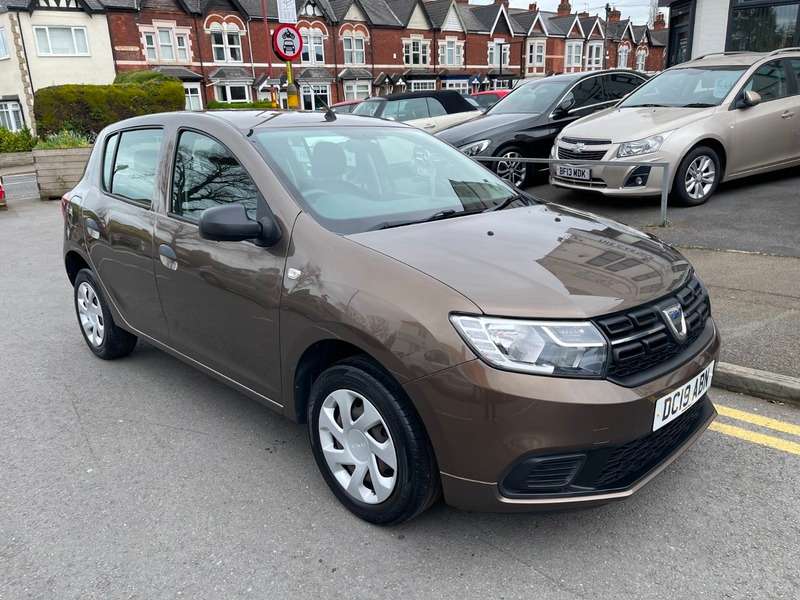 A 2019 DACIA SANDERO ESSENTIAL TCE A 2019 DACIA SANDERO ESSENTIAL TCE