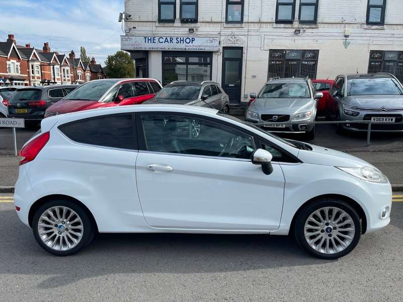 2011 FORD FIESTA 2011 FORD FIESTA