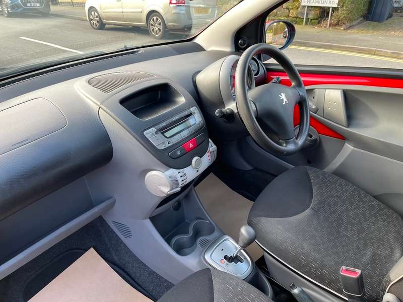 2011 PEUGEOT 107 2011 PEUGEOT 107