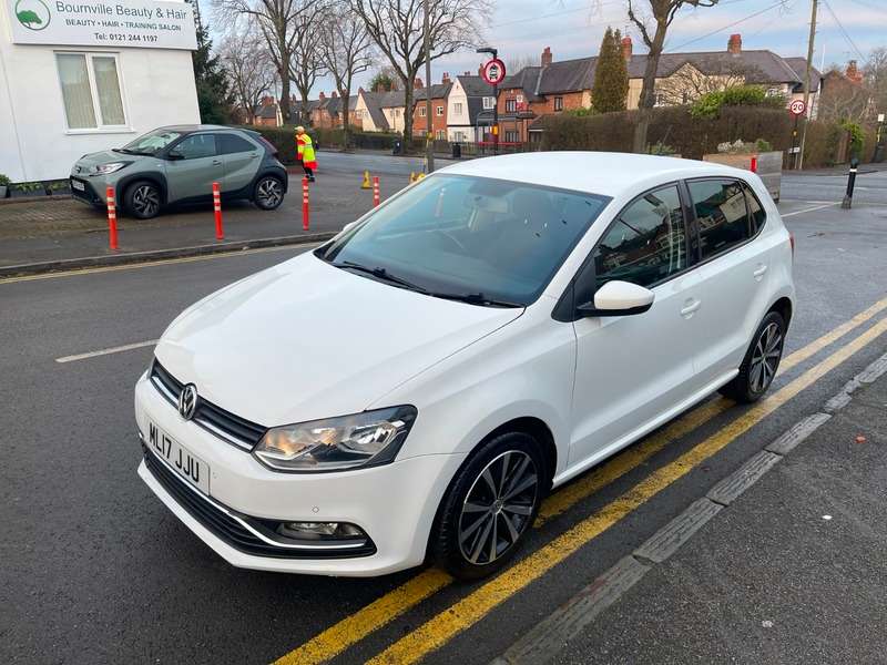 null VOLKSWAGEN POLO null VOLKSWAGEN POLO