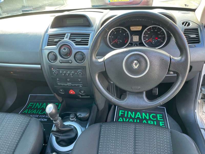 2006 RENAULT MEGANE 2006 RENAULT MEGANE