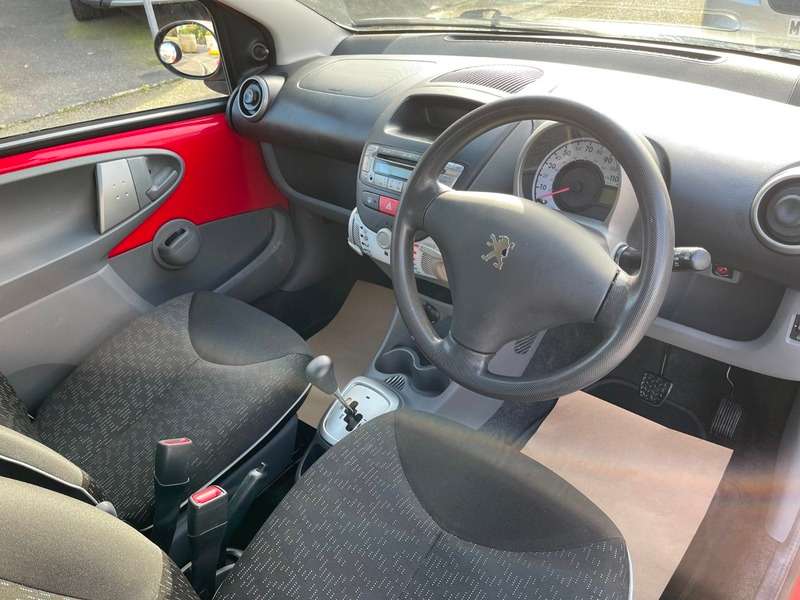 2011 PEUGEOT 107 2011 PEUGEOT 107