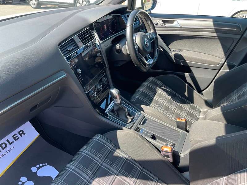 2019 VOLKSWAGEN GOLF 2019 VOLKSWAGEN GOLF