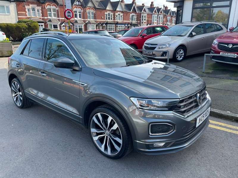 A 2019 VOLKSWAGEN T-ROC R-LINE TDI A 2019 VOLKSWAGEN T-ROC R-LINE TDI
